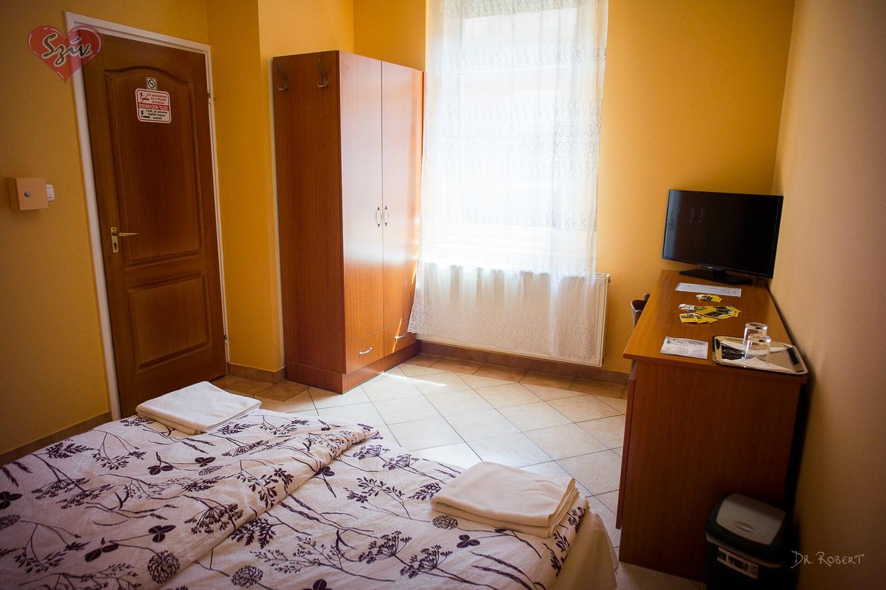 Civis Szallashely Debrecen Exterior photo